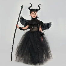 Load image into Gallery viewer, Kids Girl Maleficent Costume Evil Witch Cosplay Set With Cloak and Horn Hat For Halloween Party